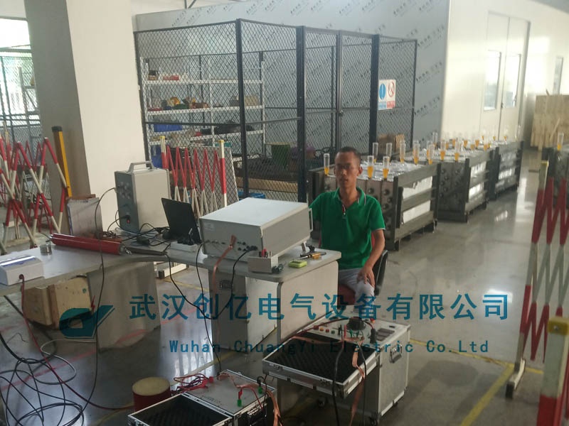 創(chuàng)億電氣為寧波電器公司調(diào)試無局放試驗(yàn)裝置